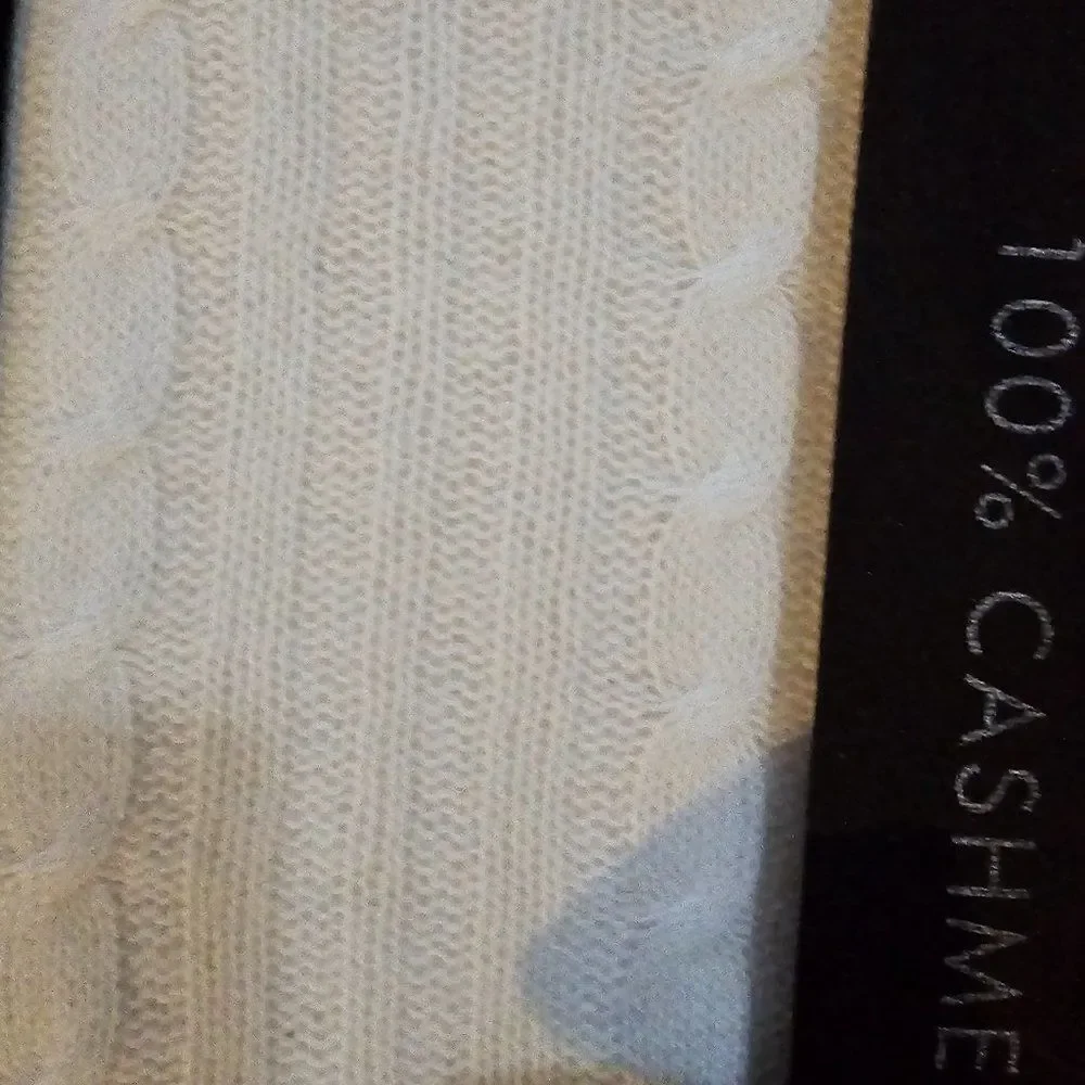 Tahari Home Off White Ivory Pure Cashmere Knit Throw Blanket - 50”x60”